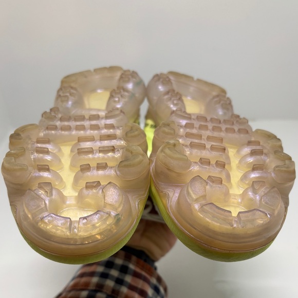 Women’s Nike Air VaporMax 2019 Volt Neon Yellow Running Shoes Size 7.5 - Picture 10 of 15